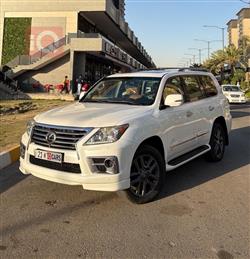 Lexus LX